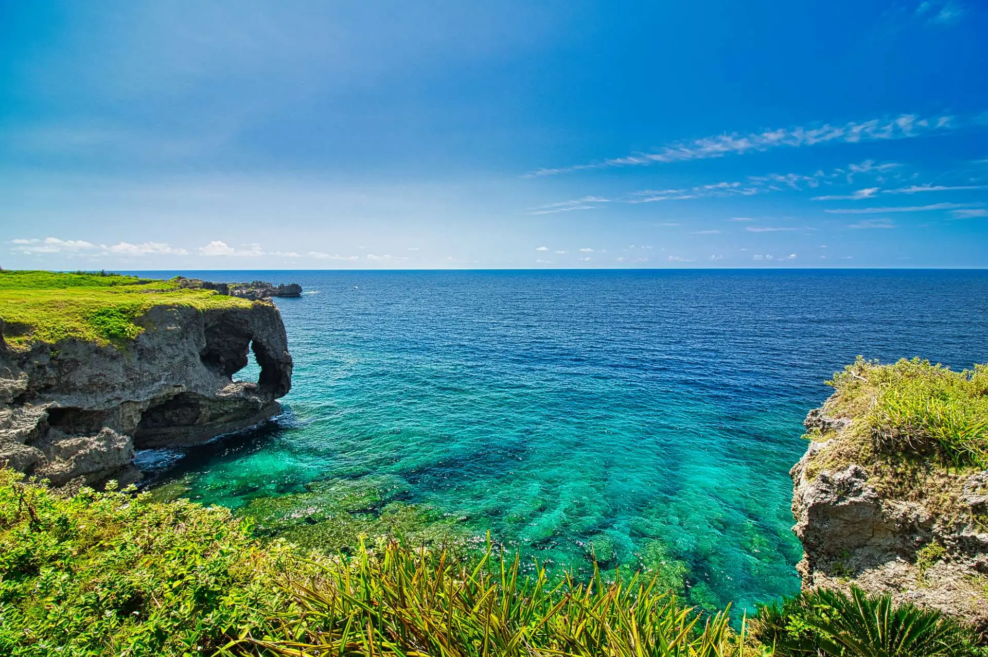 Cape Manzamo in okinawa, Japan - Dramatic limestone cliff formation resembling an elephant's trunk, offering spectacular ocean views and one of Okinawa's most iconic natural landmarks.