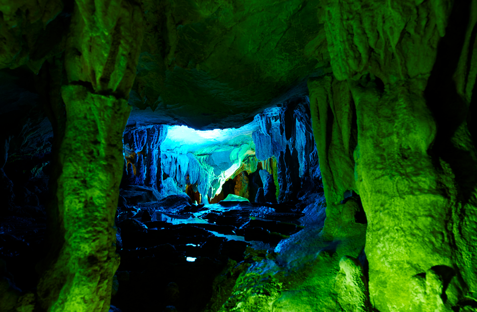 Ryugado Cave in kochi, Japan - Spectacular 4km limestone cave system designated as National Natural Monument, featuring stunning stalactite formations and a 200-million-year geological history.