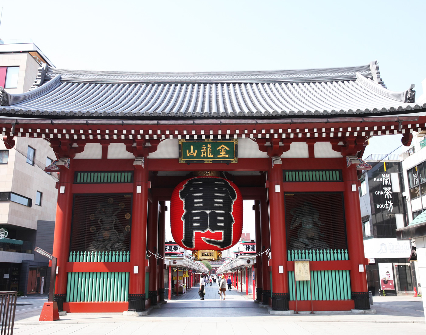 Senso-ji Temple in tokyo, Japan - Tokyo's oldest and most significant Buddhist temple, featuring the iconic Kaminarimon Gate and historic Nakamise shopping street